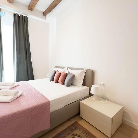 Cavana 5 Tirabora Short Rent Trieste Eksteriør billede