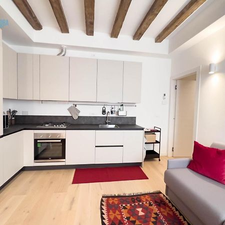 Cavana 5 Tirabora Short Rent Trieste Eksteriør billede